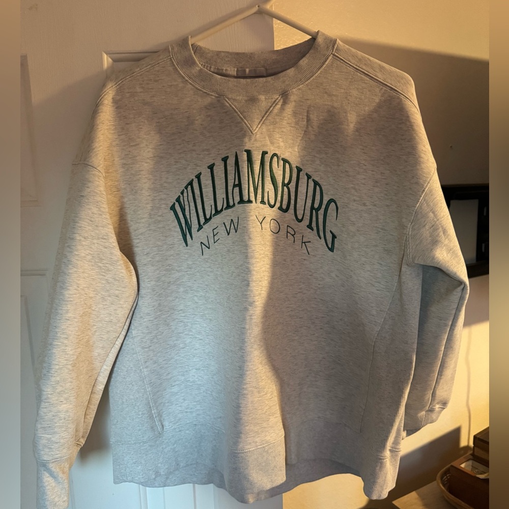 Abercrombie & Fitch neoKNIT MAX crew “Williamsburg New York”